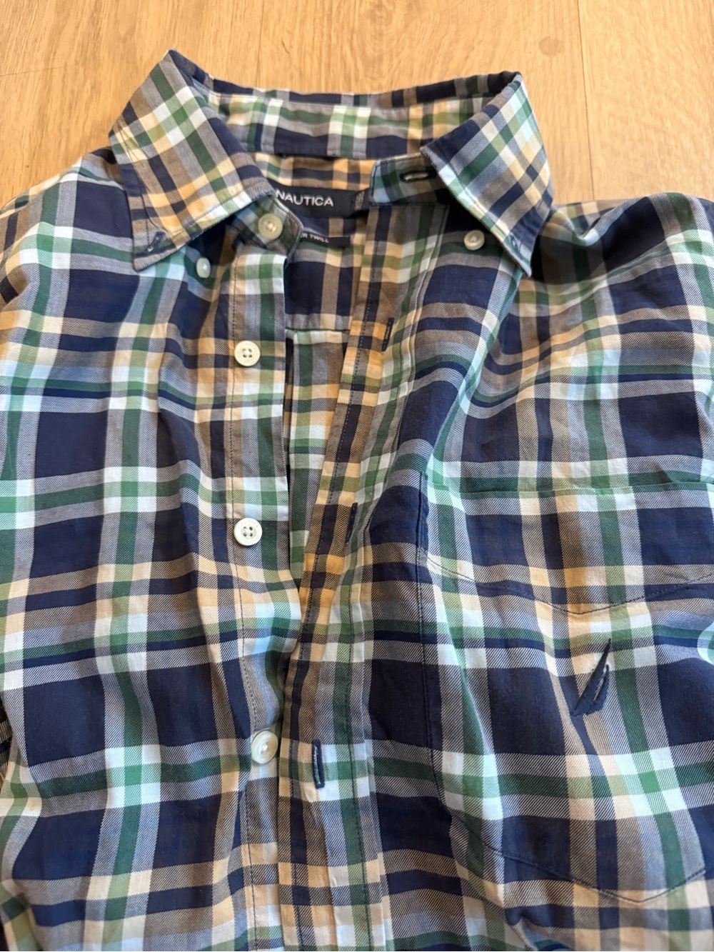 Nautica Men’s Blue & Green Plaid Button-Down Shirt adult Medium